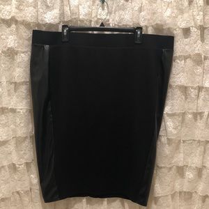 NWT Torrid Size 3 Black Pencil Skirt with Leather